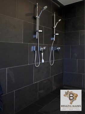 Braziliaans-natuursteen-Mustang-Leisteen-40x60cm-Black-Slate-Vloertegels-zitkamer-Borgman-van-Dijk Braziliaans natuursteen Mustang Leisteen 40x60cm Black Slate Vloertegels zitkamer
